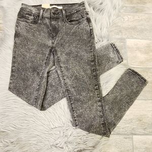 LEVIS 710 Super Skinny size 27